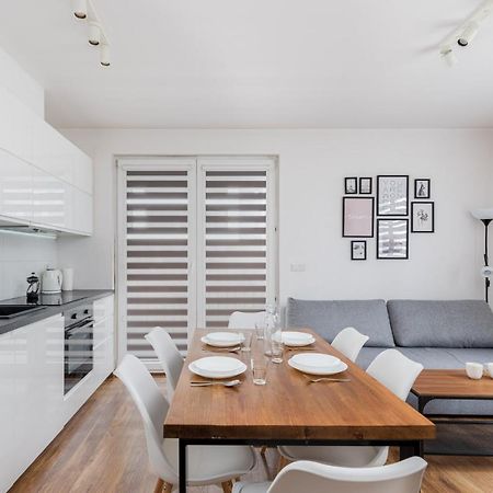 Zablocie Apartment Best Location To Explore Krasków Εξωτερικό φωτογραφία